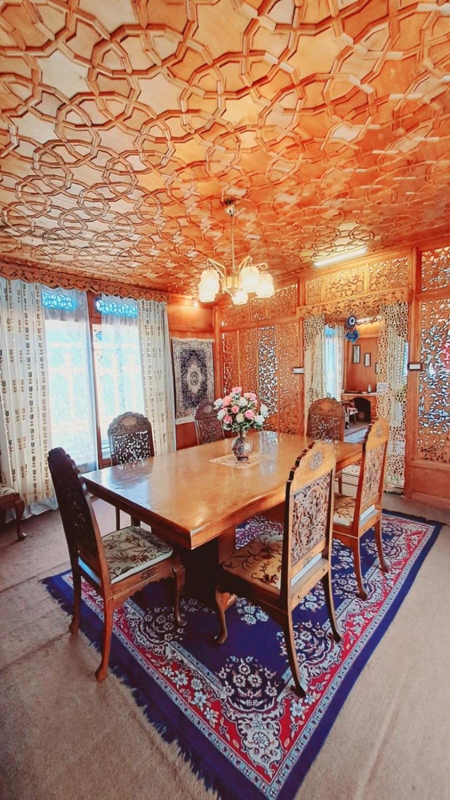 New Lakes Crown Group Of Houseboats Srīnagar Exterior foto